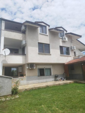 Вила Симеонов, Varna